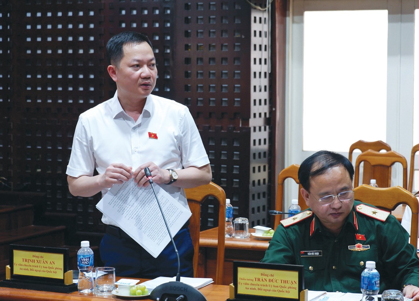 Ủy viên là ĐBQH hoạt động chuyên trách Ủy ban Quốc phòng, An ninh và Đối ngoại Trịnh Xuân An phát biểu