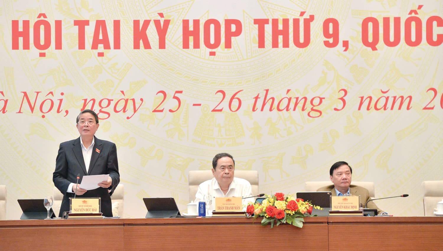 Phó Chủ tịch Quốc hội Nguyễn Đức Hải phát biểu tại Hội nghị đại biểu Quốc hội hoạt động chuyên trách lần thứ 7 thảo luận một số nội dung trình tại Kỳ họp thứ Chín, Quốc hội Khóa XV. Ảnh: Hồ Long