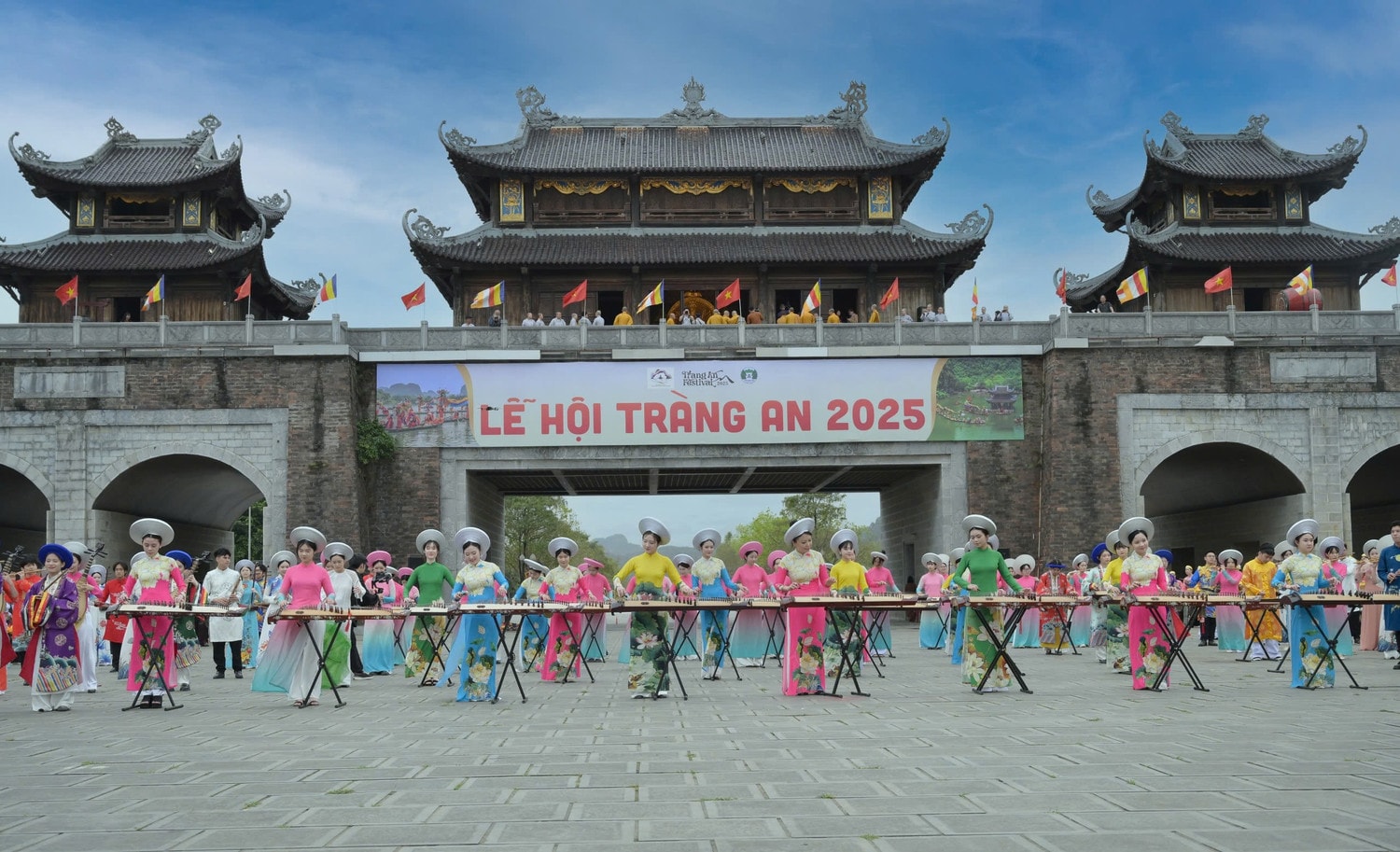 le-hoi-trang-an-2025-anh-minh-duong3.jpg