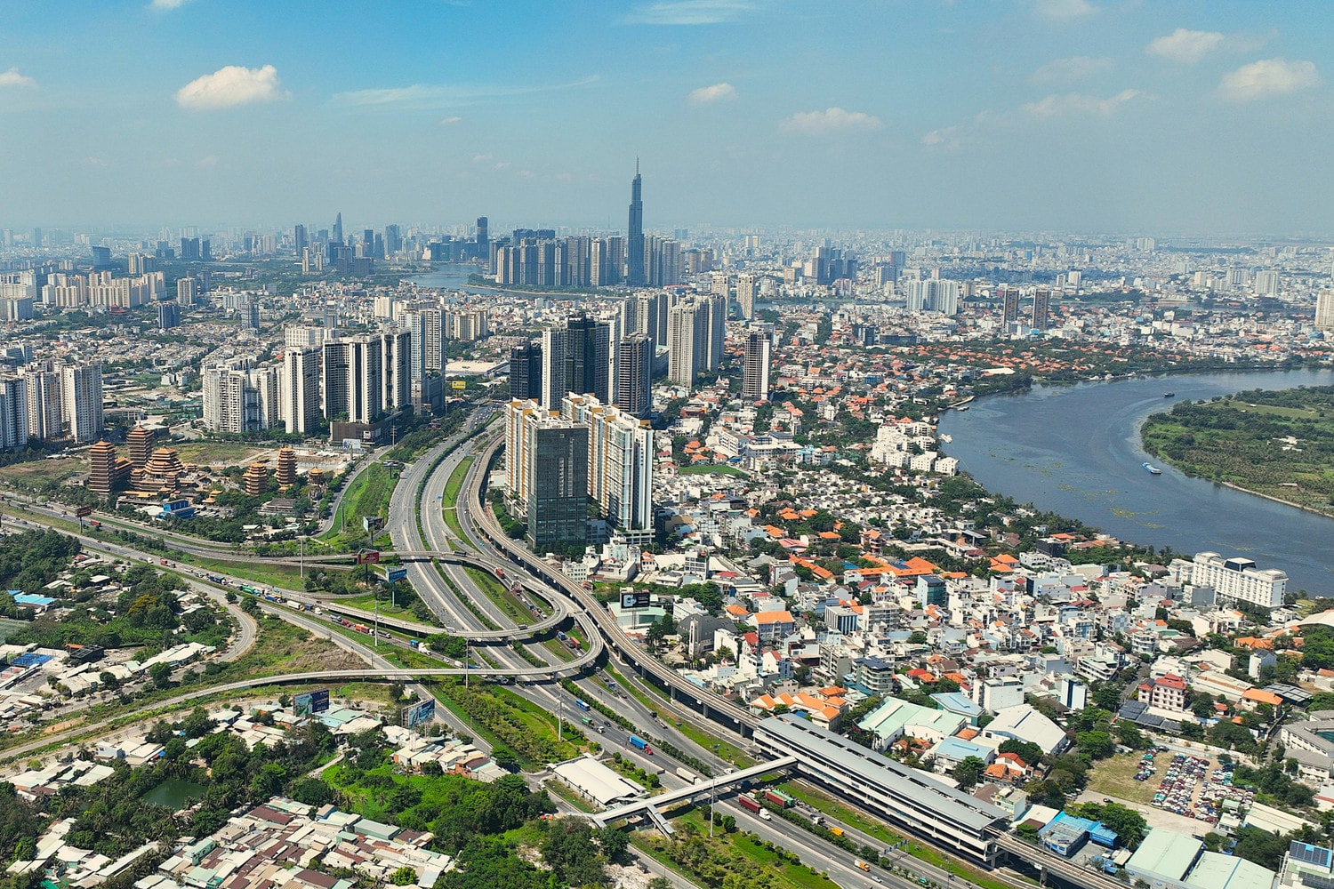 tuyen-metro-1-mo-ra-nhung-co-hoi-moi-cho-bds-tphcm.jpg