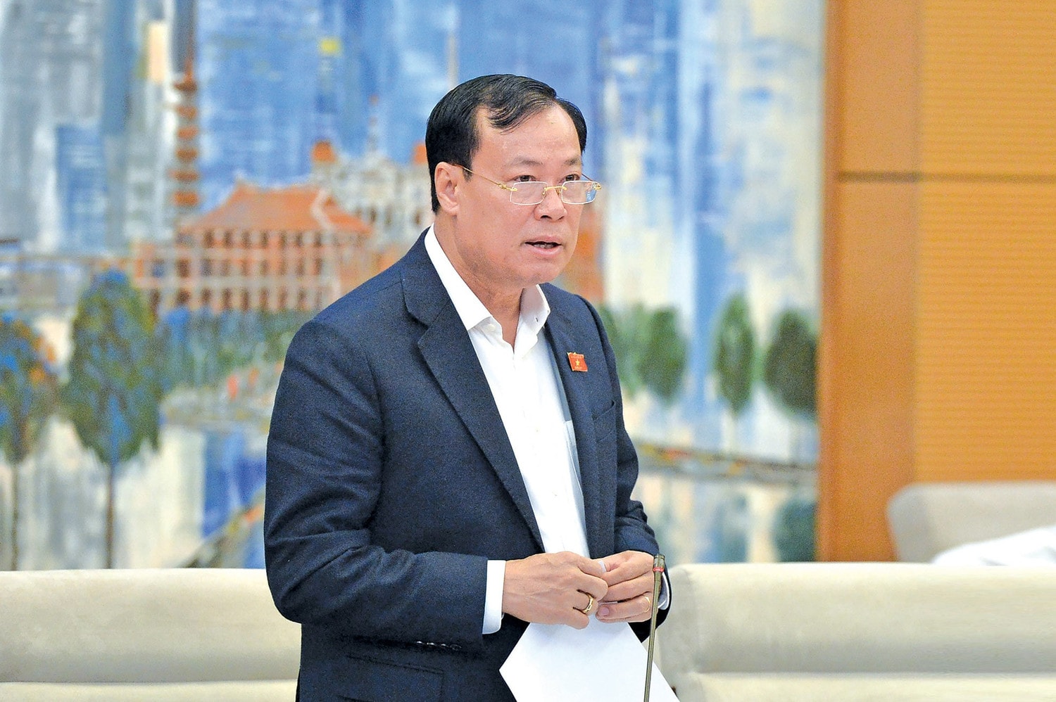 Chủ nhiệm Ủy ban Quốc phòng, An ninh và Đối ngoại Lê Tấn Tới phát biểu