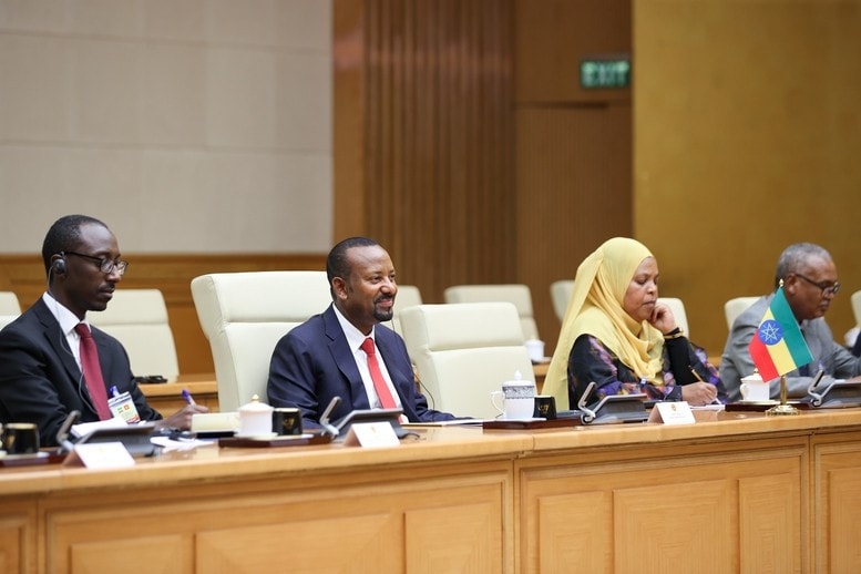 Thủ tướng Abiy Ahmed Ali hoan nghênh và chúc Việt Nam tổ chức thành công Hội nghị thượng đỉnh P4G, đóng góp cho các nỗ lực toàn cầu về phát triển xanh và bền vững. Ảnh: VGP/Nhật Bắc