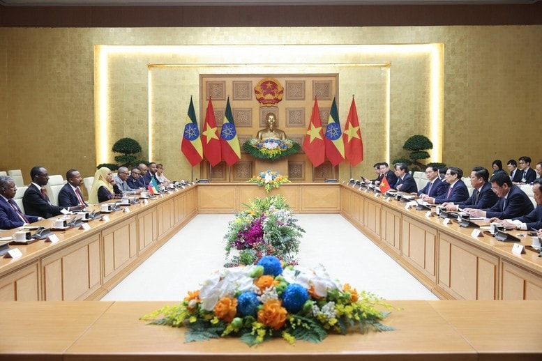 Thủ tướng Chính phủ Phạm Minh Chính và Thủ tướng Abiy Ahmed Ali tiến hành hội đàm. Ảnh: VGP/Nhật Bắc