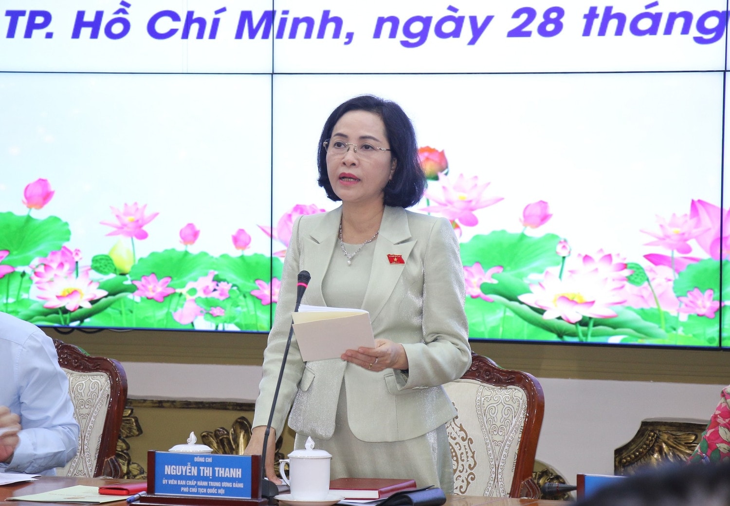 Phó Chủ tịch Quốc hội Nguyễn Thị Thanh phát biểu tại cuộc làm việc với UBND TP. Hồ Chí Minh. Ảnh: Nhật Trường