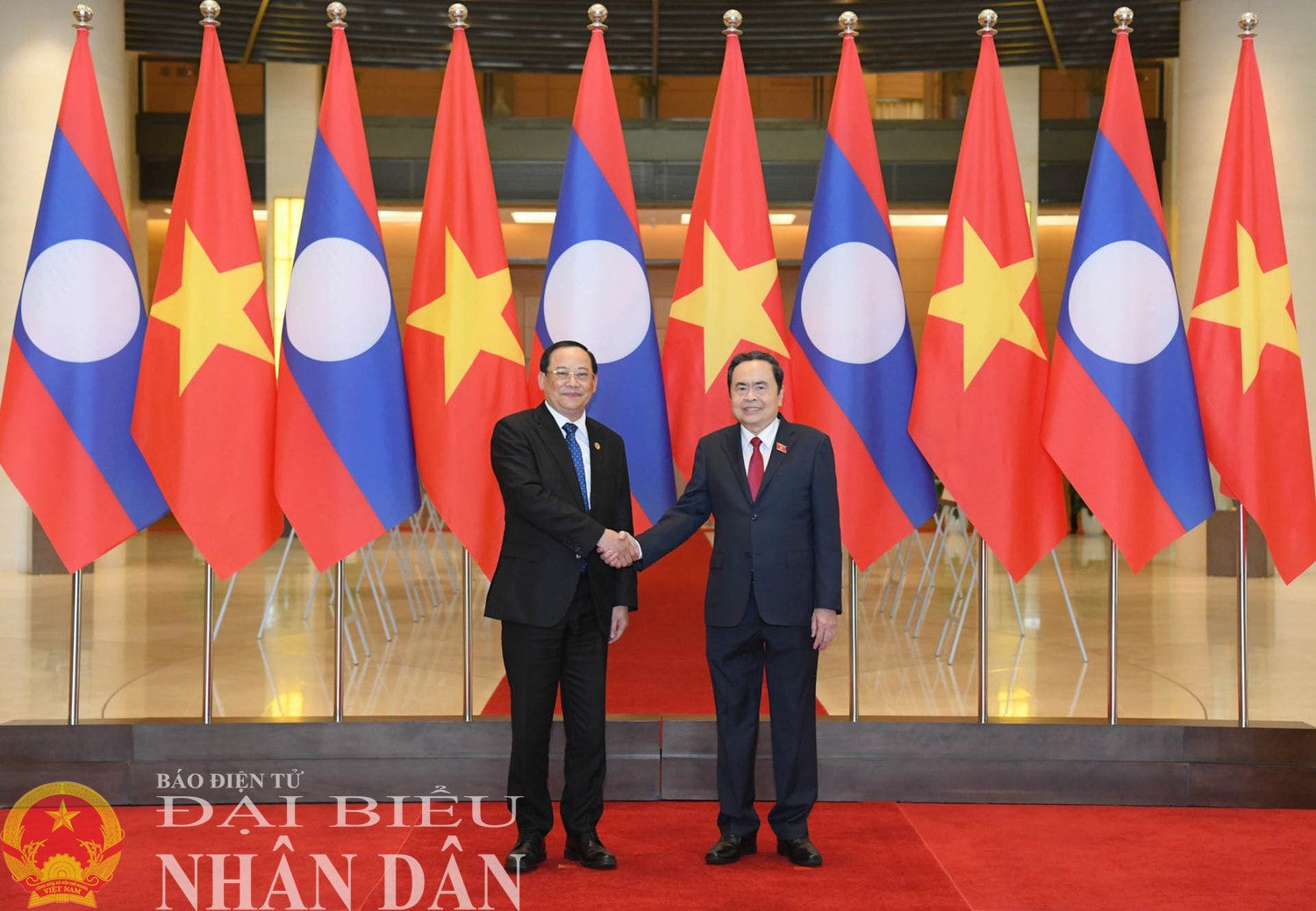 dbnd_bl_chu-tich-qh-tran-thanh-man-va-thu-tuong-lao-sonexay-siphandone1.jpg
