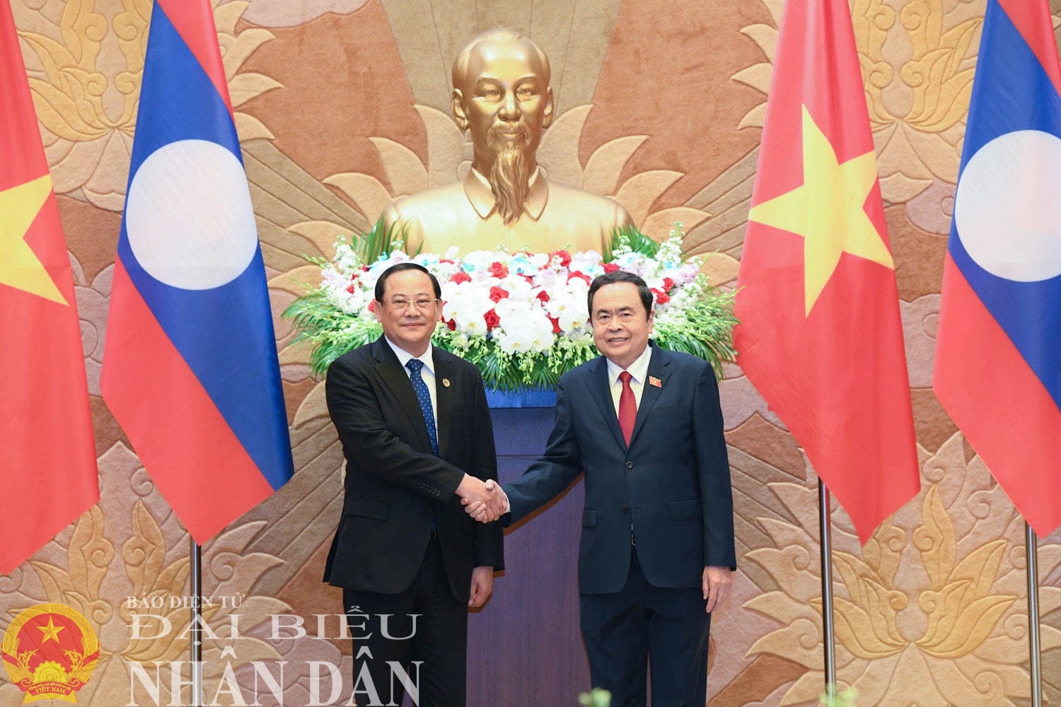 dbnd_bl_chu-tich-qh-tran-thanh-man-hoi-kien-thu-tuong-lao-sonexay-siphandone.jpg