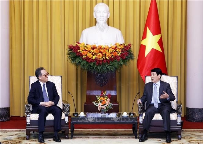 Chủ tịch nước Lương Cường tiếp Bộ trưởng Ngoại giao Hàn Quốc Cho Tae-yul. Ảnh: Lâm Khánh/TTXVN