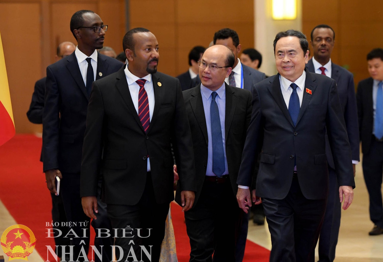 Chủ tịch Quốc hội Trần Thanh Mẫn đón Thủ tướng Cộng hòa Dân chủ Liên bang Ethiopia Abiy Ahmed Ali. Ảnh: Lâm Hiển