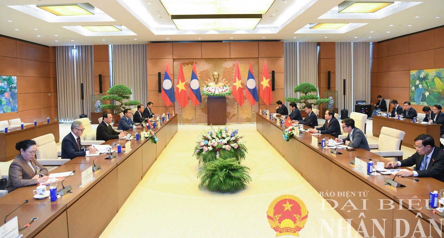 dbnd_br_quang-canh-cuoc-hoi-kien.jpg