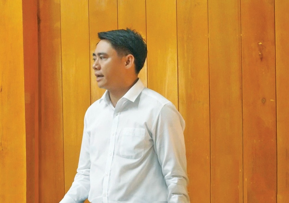 Đại diện lãnh đạo xã Ea Rốk, huyện Ea Súp phát biểu ý kiến