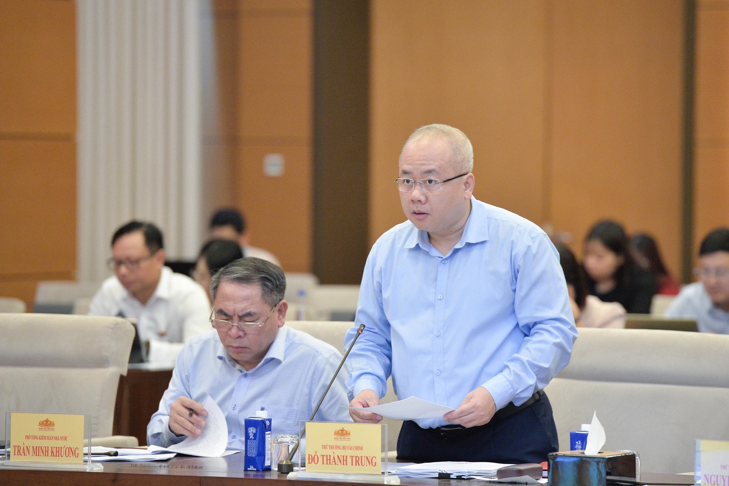 Thứ trưởng Bộ Tài chính Đỗ Thành Trung phát biểu. Ảnh: Hồ Long