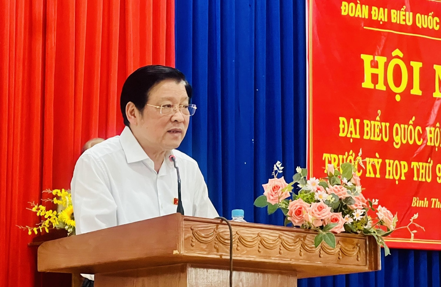 Ủy viên Bộ Chính trị, Bí thư Trung ương Đảng, Trưởng Ban Nội chính Trung ương Phan Đình Trạc phát biểu tại buổi tiếp xúc cử tri