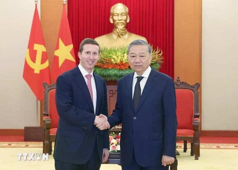Tổng Bí thư Tô Lâm tiếp ông Jeffrey David Perlman, Tổng Giám đốc điều hành Quỹ Warburg Pincus, đồng thời là Chủ tịch Hội đồng Kinh doanh ASEAN - Hoa Kỳ (USABC). Ảnh: Thống Nhất/TTXVN