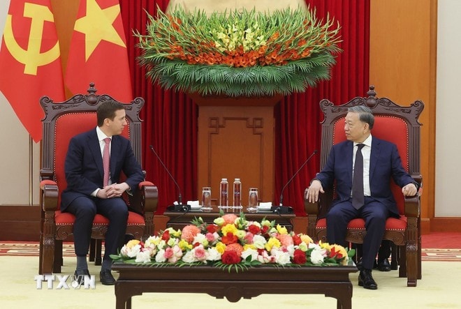 Tổng Bí thư Tô Lâm tiếp ông Jeffrey David Perlman, Tổng Giám đốc điều hành Quỹ Warburg Pincus, đồng thời là Chủ tịch Hội đồng Kinh doanh ASEAN - Hoa Kỳ (USABC). Ảnh: Thống Nhất/TTXVN
