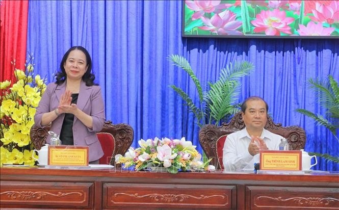 Phó Chủ tịch nước Võ Thị Ánh Xuân tại buổi tiếp xúc cử tri thành phố Long Xuyên, tỉnh An Giang.