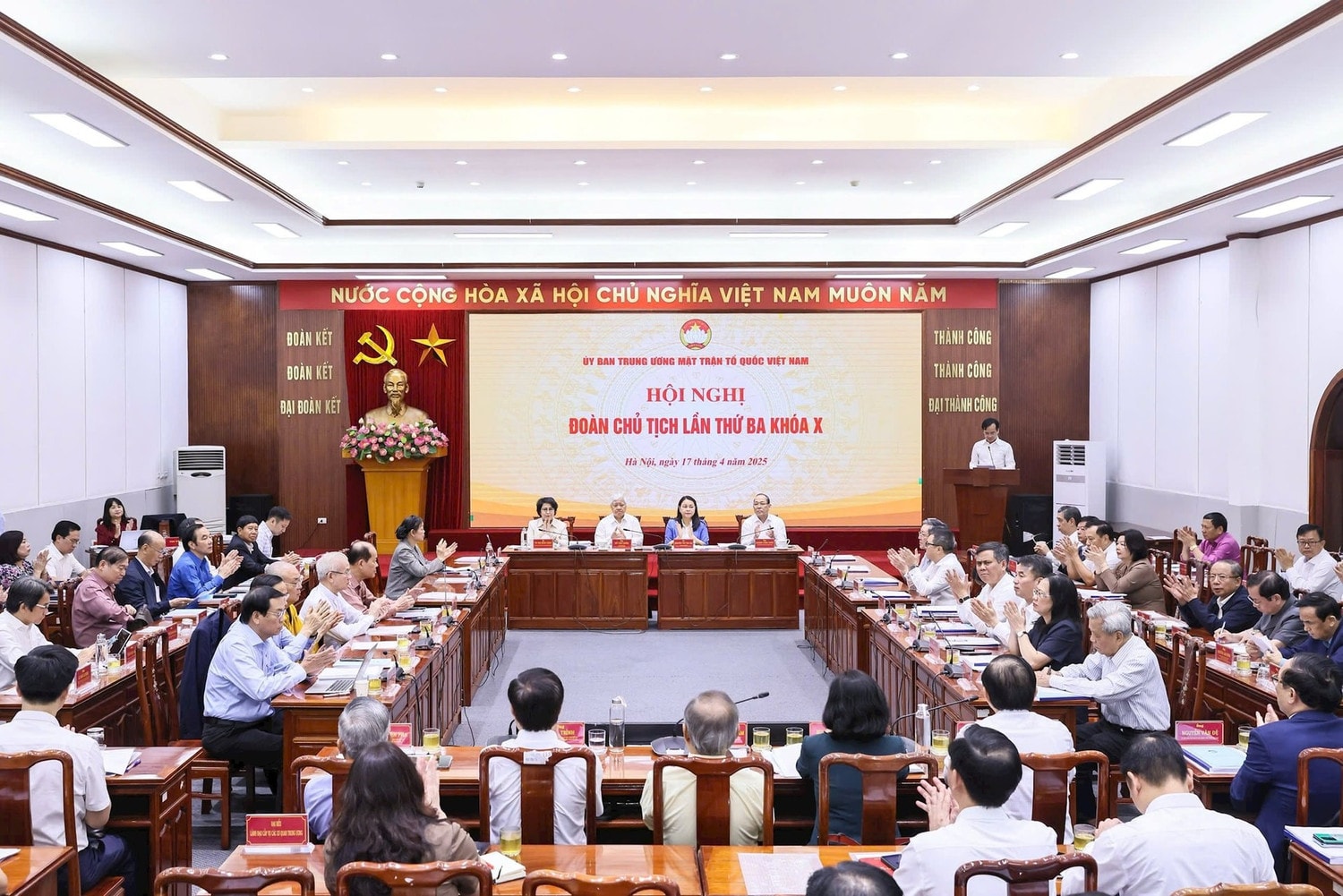 Quang cảnh Hội nghị
