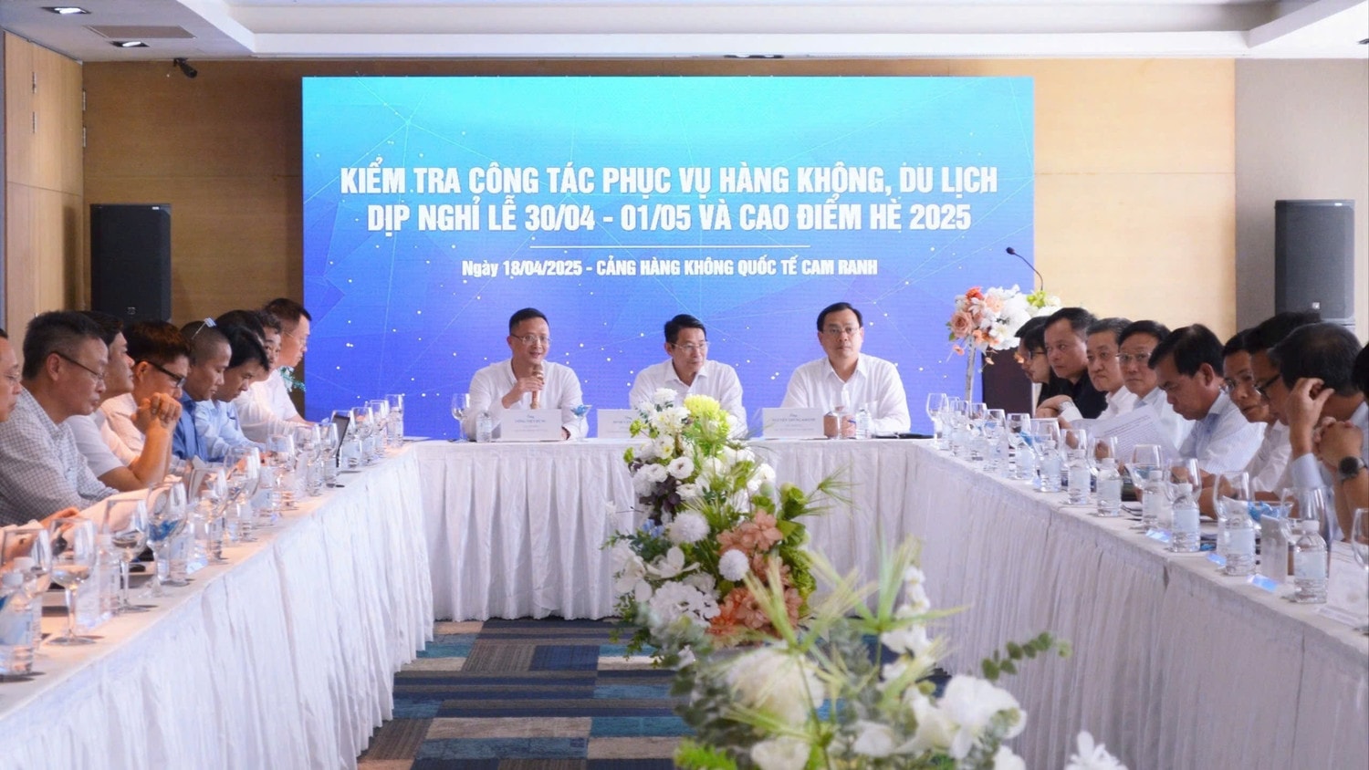 1804kiem-tra-cong-tac-phuc-vu-kdl-dip-le-3-9109.jpg