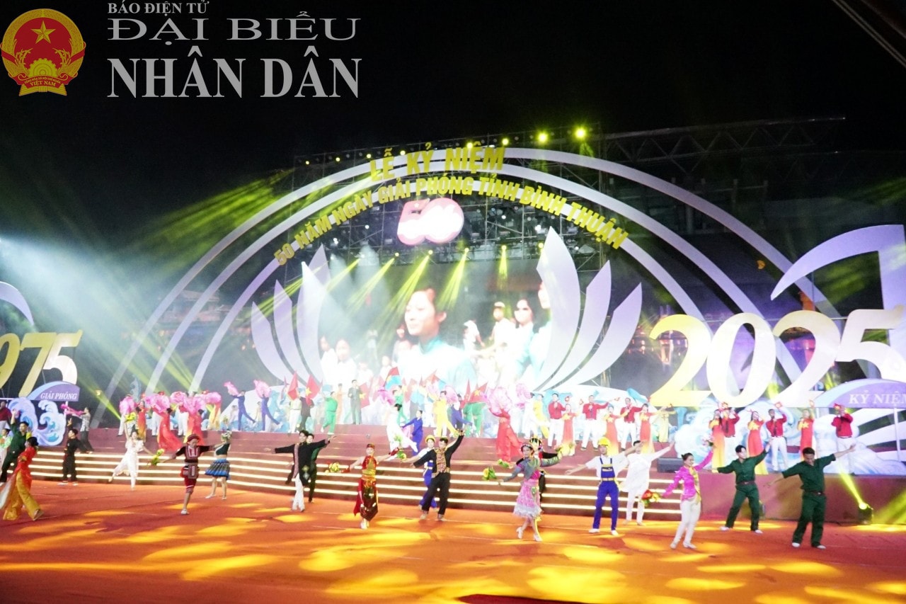 Chương trình văn nghệ đặc sắc tại lễ kỷ niệm
