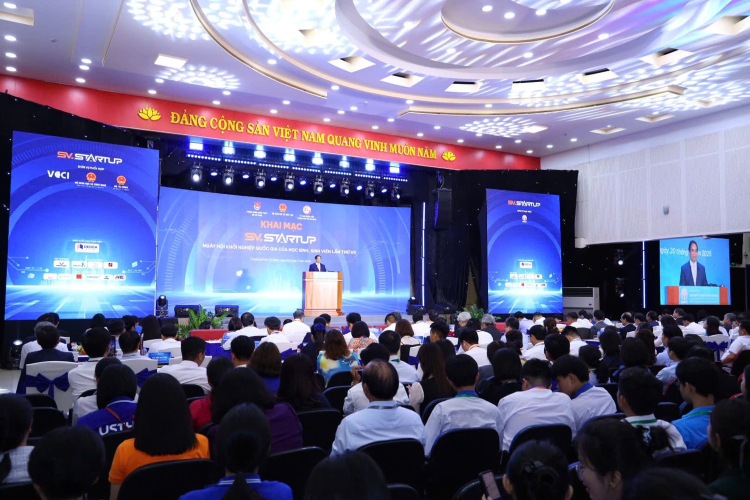 Sự kiện năm nay đánh dấu chặng đường 7 năm triển khai Đề án “Hỗ trợ học sinh, sinh viên khởi nghiệp đến năm 2025”. Ảnh: Trần Hiệp