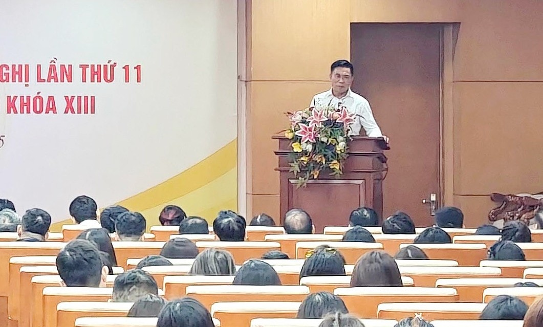 Vụ trưởng Vụ Lý luận chính trị, Ban Tuyên giáo và Dân vận Trung ương Đoàn Văn Báu phát biểu tại hội nghị. Ảnh: Hồ Long