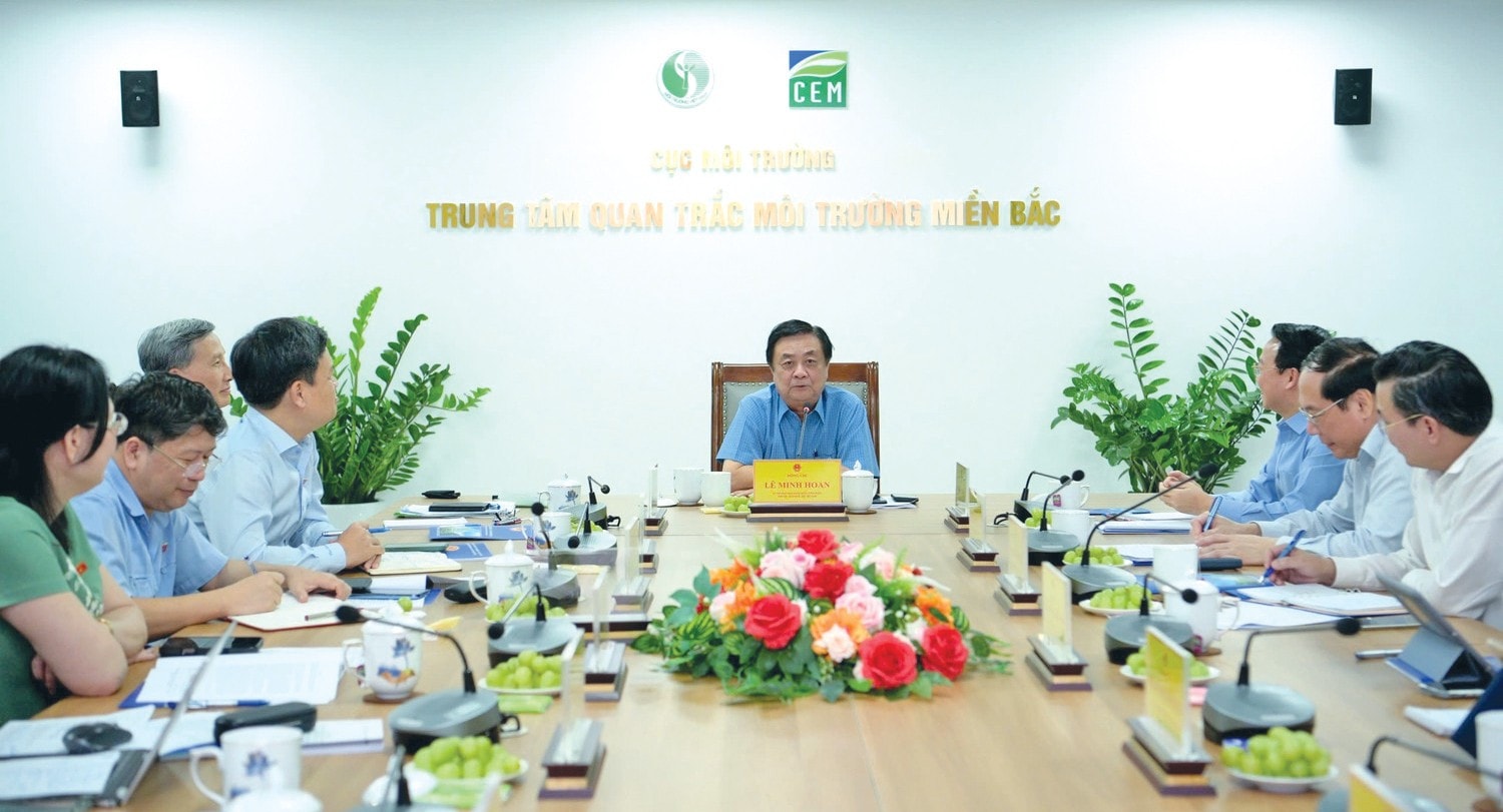 Phó Chủ tịch Quốc hội Lê Minh Hoan chủ trì cuộc làm việc