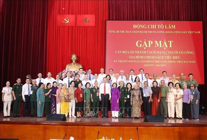 Tổng Bí thư Tô Lâm và các đại biểu. Ảnh: Thống Nhất/TTXVN