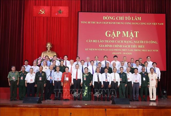 Tổng Bí thư Tô Lâm và các đại biểu. Ảnh: Thống Nhất/TTXVN