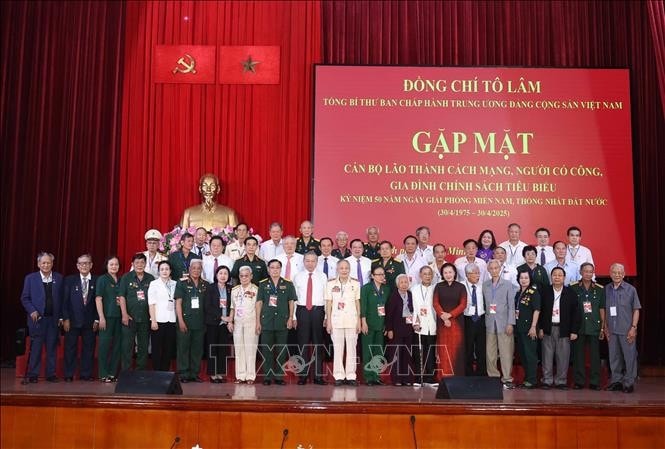 Tổng Bí thư Tô Lâm và các đại biểu. Ảnh: Thống Nhất/TTXVN
