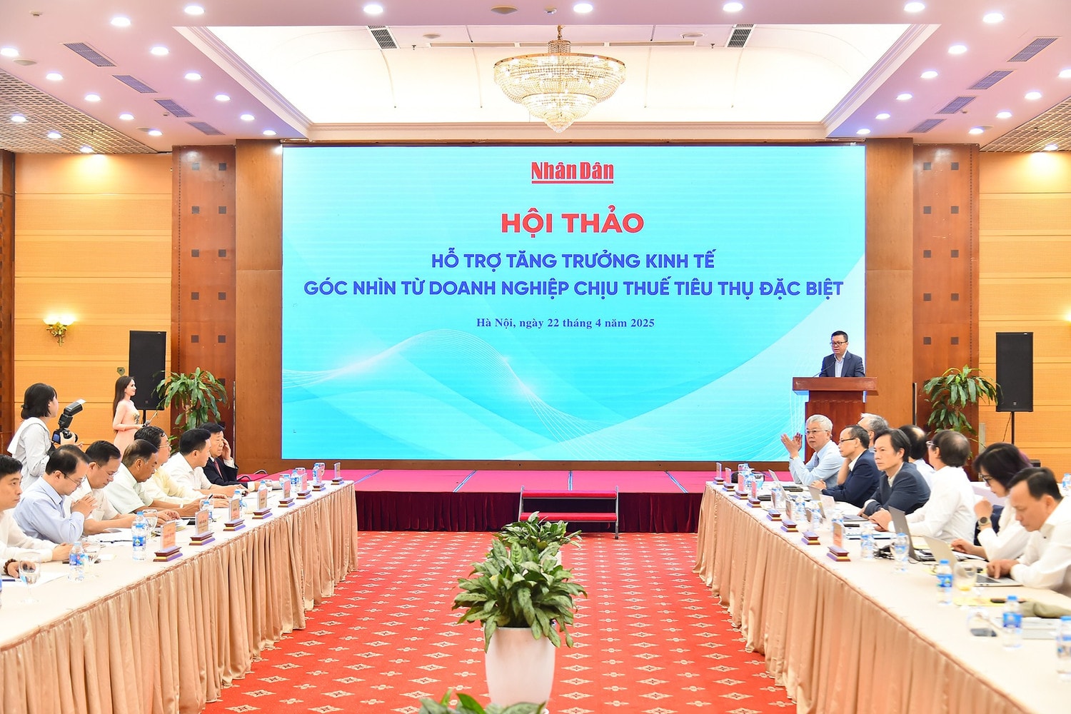 anh-1-hoi-thao-ho-tro-tang-truong-kinh-te-goc-nhin-tu-doanh-nghiep-chiu-thue-tieu-thu-dac-biet-anh-thai-yen.jpg