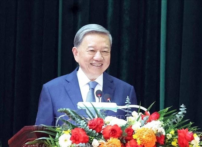 Tổng Bí thư Tô Lâm phát biểu tại buổi làm việc với Bộ Tư lệnh Binh chủng Tăng thiết giáp. Ảnh: Thống Nhất/TTXVN