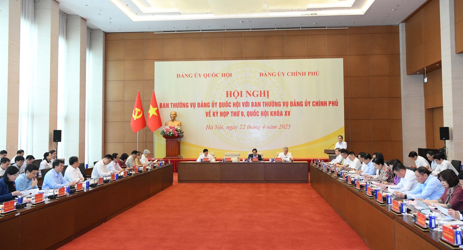 quang-canh-hoi-nghi2.jpg