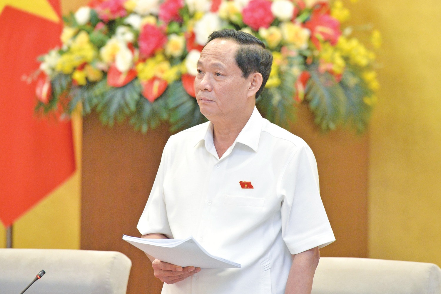 Phó Chủ tịch Quốc hội, Thượng tướng Trần Quang Phương điều hành nội dung. Ảnh: Hồ Long