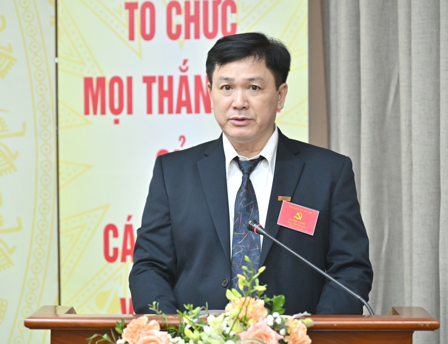 bi-thu-chi-bo-ban-chuyen-de-nguyen-quang-vu-phat-bieu-khai-macvqk-3177.jpg