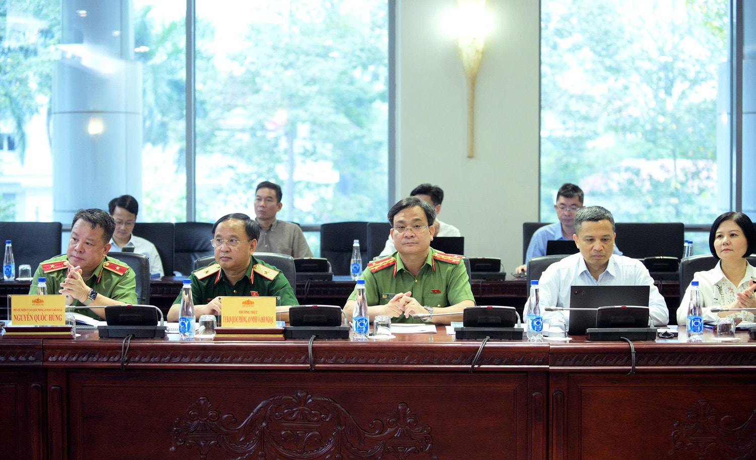 Các đại biểu tham dự Phiên họp