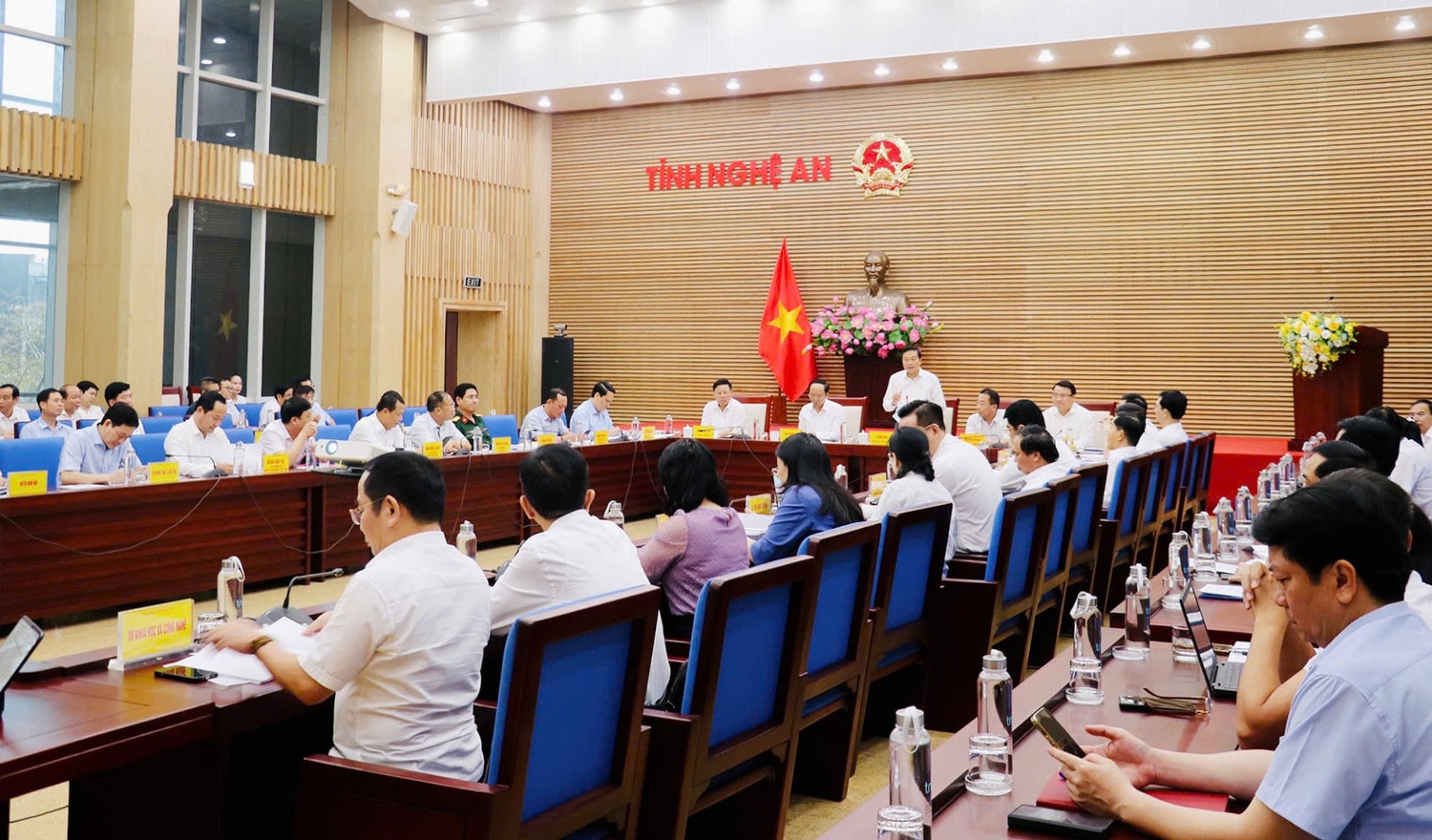 UBND tỉnh Nghệ An họp cho ý kiến vào dự thảo Đề án sắp xếp các ĐVHC cấp xã trên địa bàn tỉnh