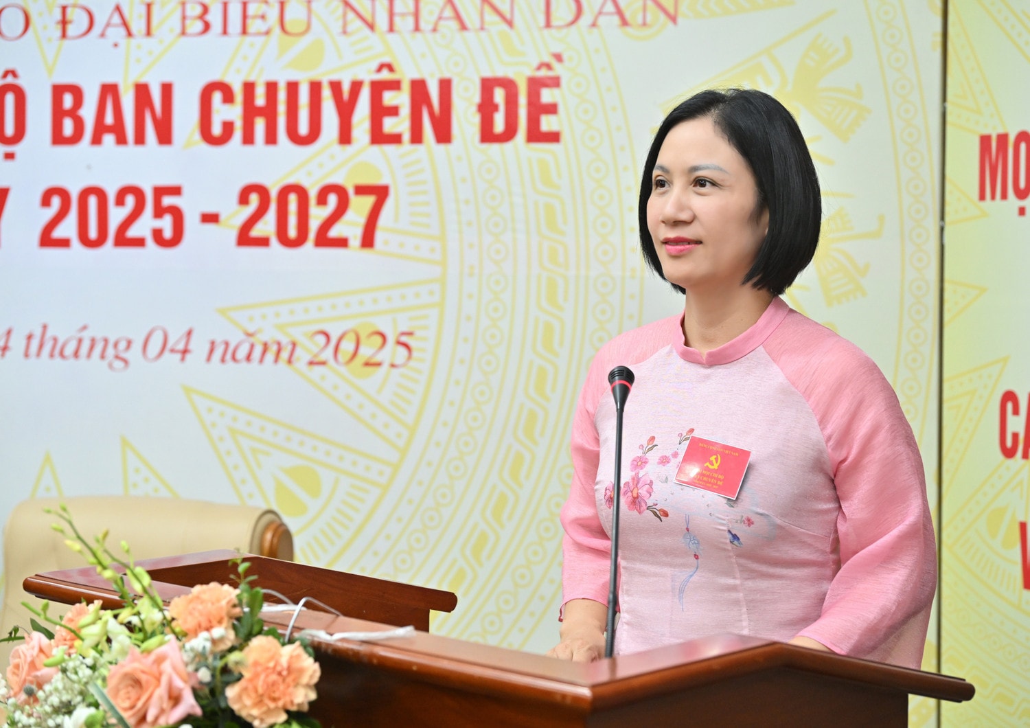 dong-chi-thai-yen-phat-bieu.jpg