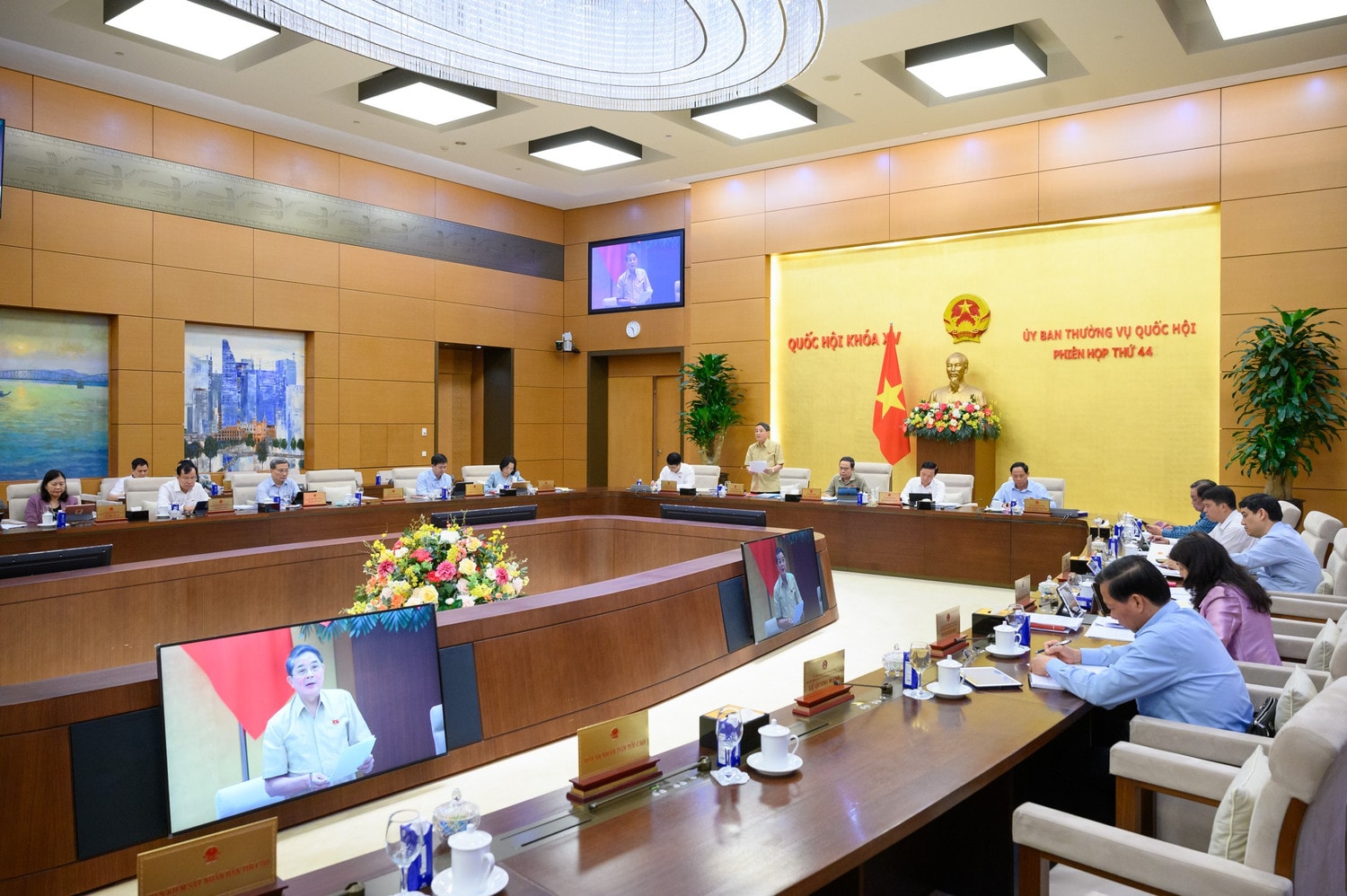 Quang cảnh Phiên họp. Ảnh: Hồ Long