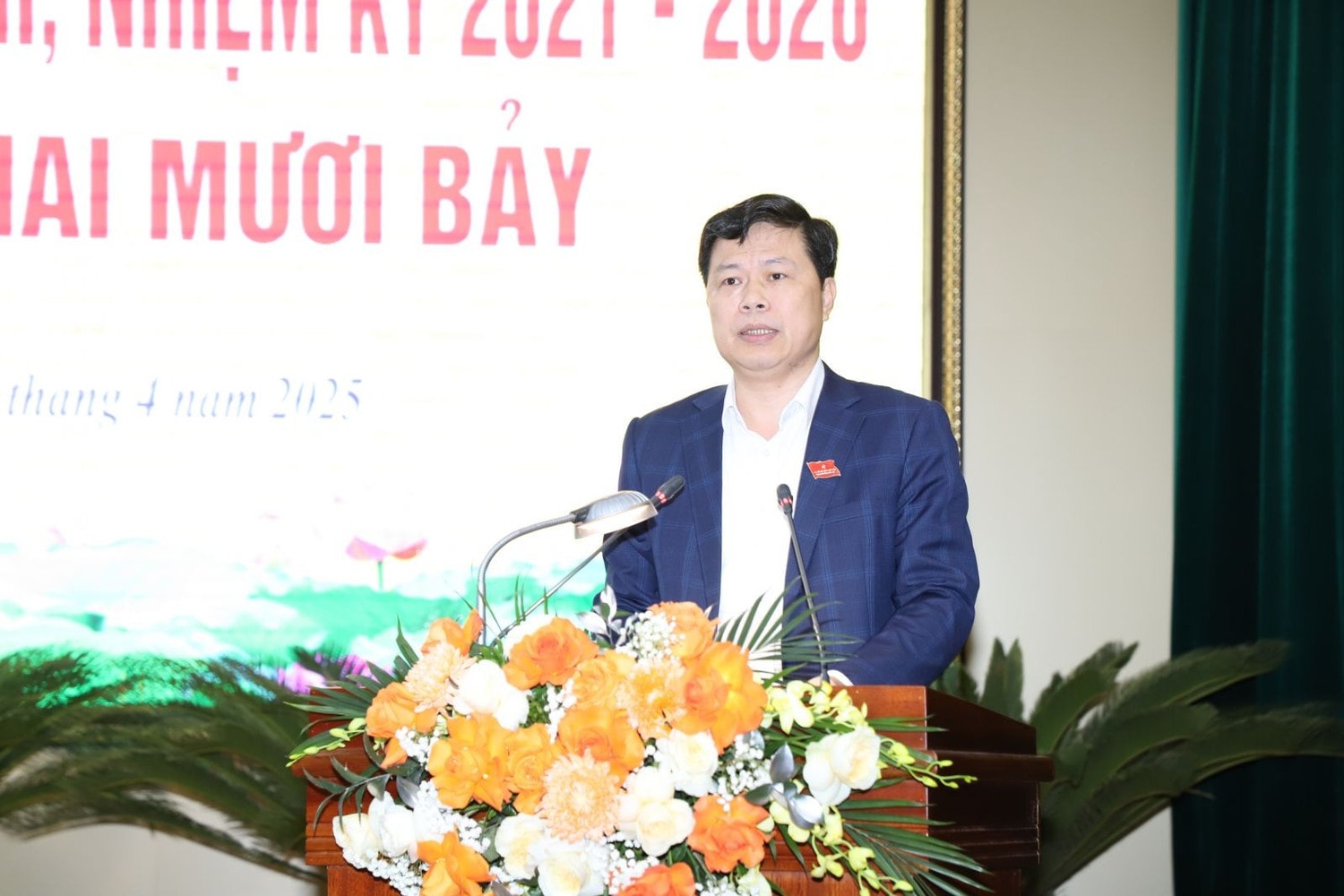 pho-bi-thu-thuong-truc-tinh-uy-chu-tich-hdnd-tinh-hung-yen-tran-quoc-toan-phat-bieu-khai-mac-ky-hop.jpg