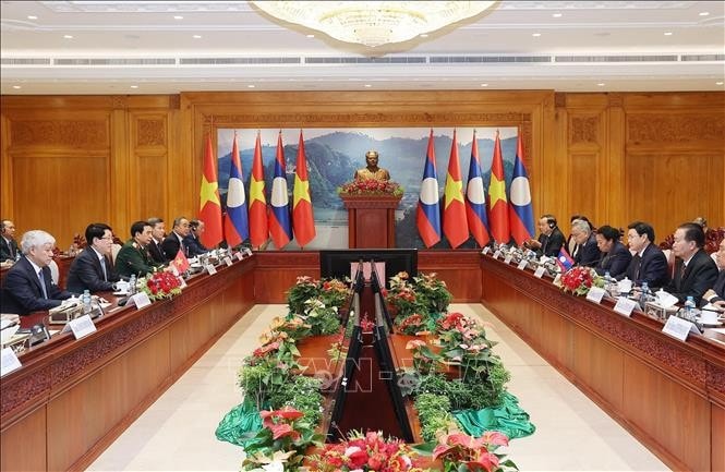 Chủ tịch nước Lương Cường hội kiến Chủ tịch Quốc hội Lào Saysomphone Phomvihane. Ảnh: Lâm Khánh/TTXVN