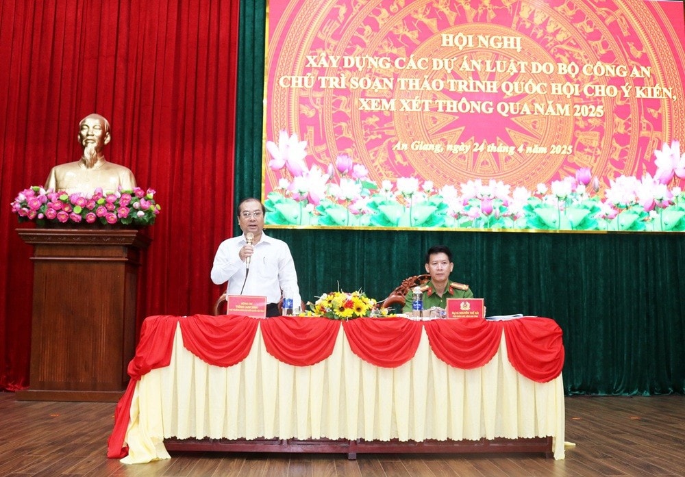 dai-bieu.jpg
