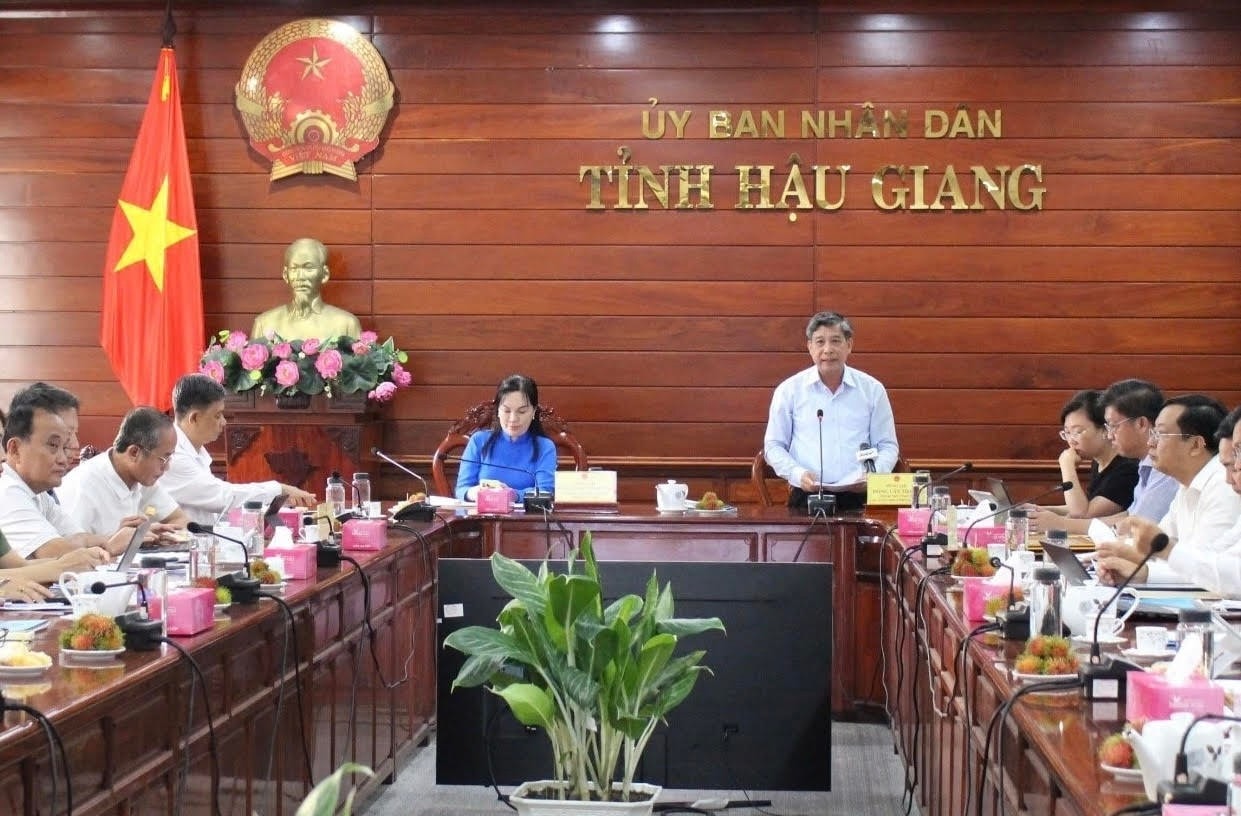 hau-giang-tang-cuong-lanh-dao-chi-dao-thuc-hien-chinh-sach-bao-hiem-xa-hoi-bao-hiem-y-te-bao-hiem-that-nghiep-anh-bhxh.jpg