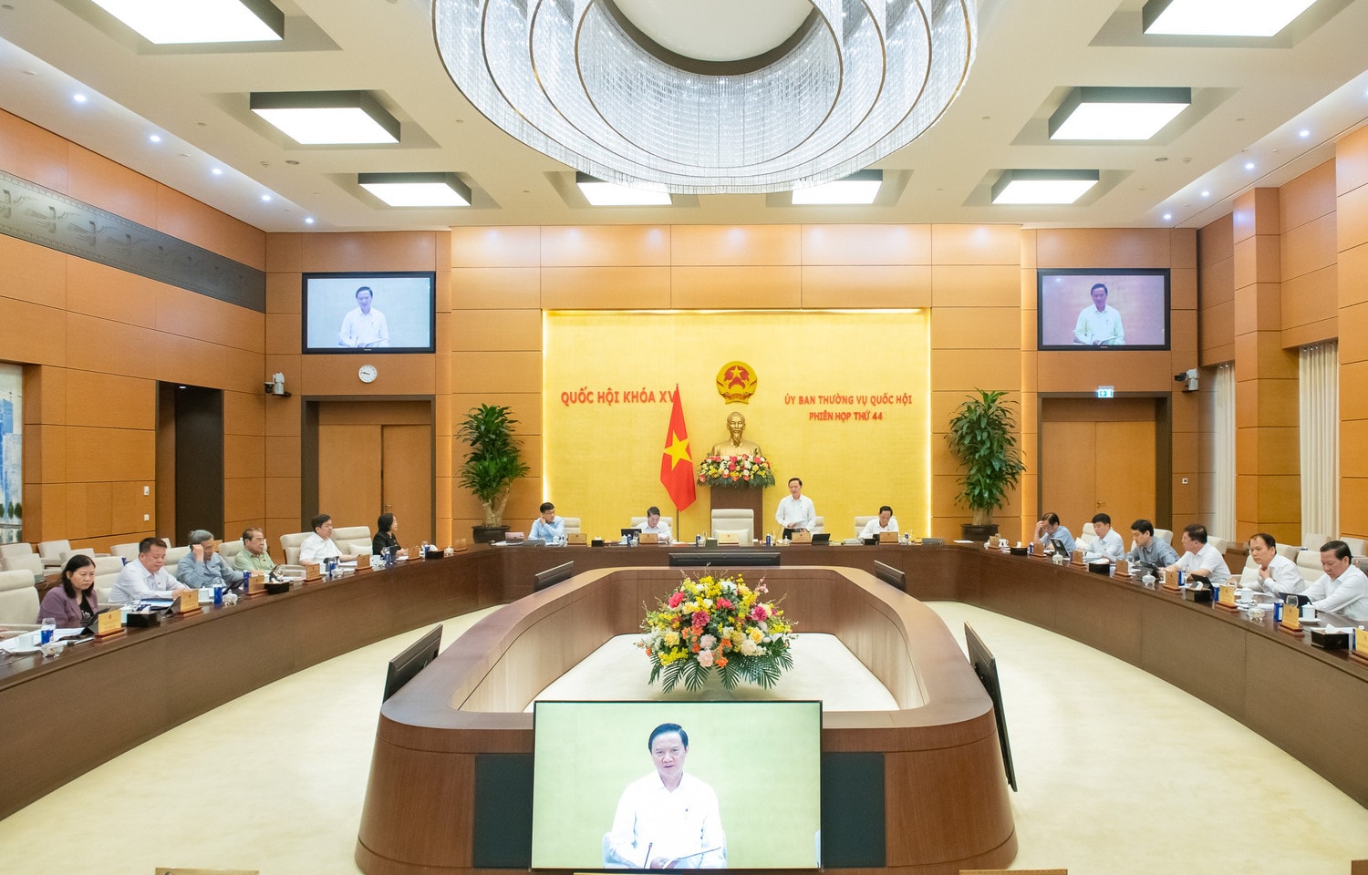 toan-canh-5513.jpg