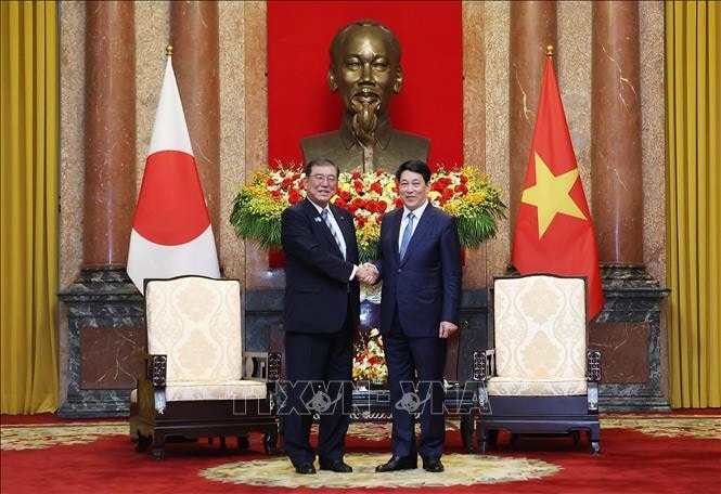 Chủ tịch nước Lương Cường hội kiến Thủ tướng Nhật Bản Ishiba Shigeru. Ảnh: Lâm Khánh/TTXVN