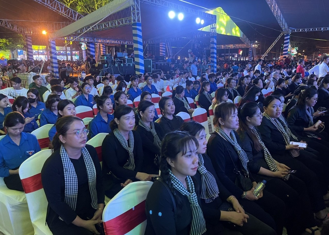 Các đại biểu dự lễ kỷ niệm