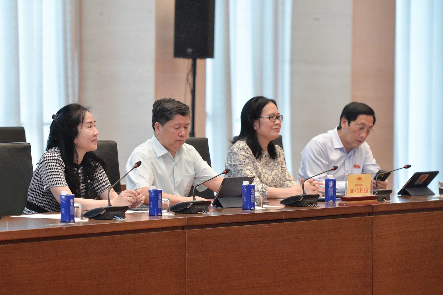 Các đại biểu tham dự hội thảo