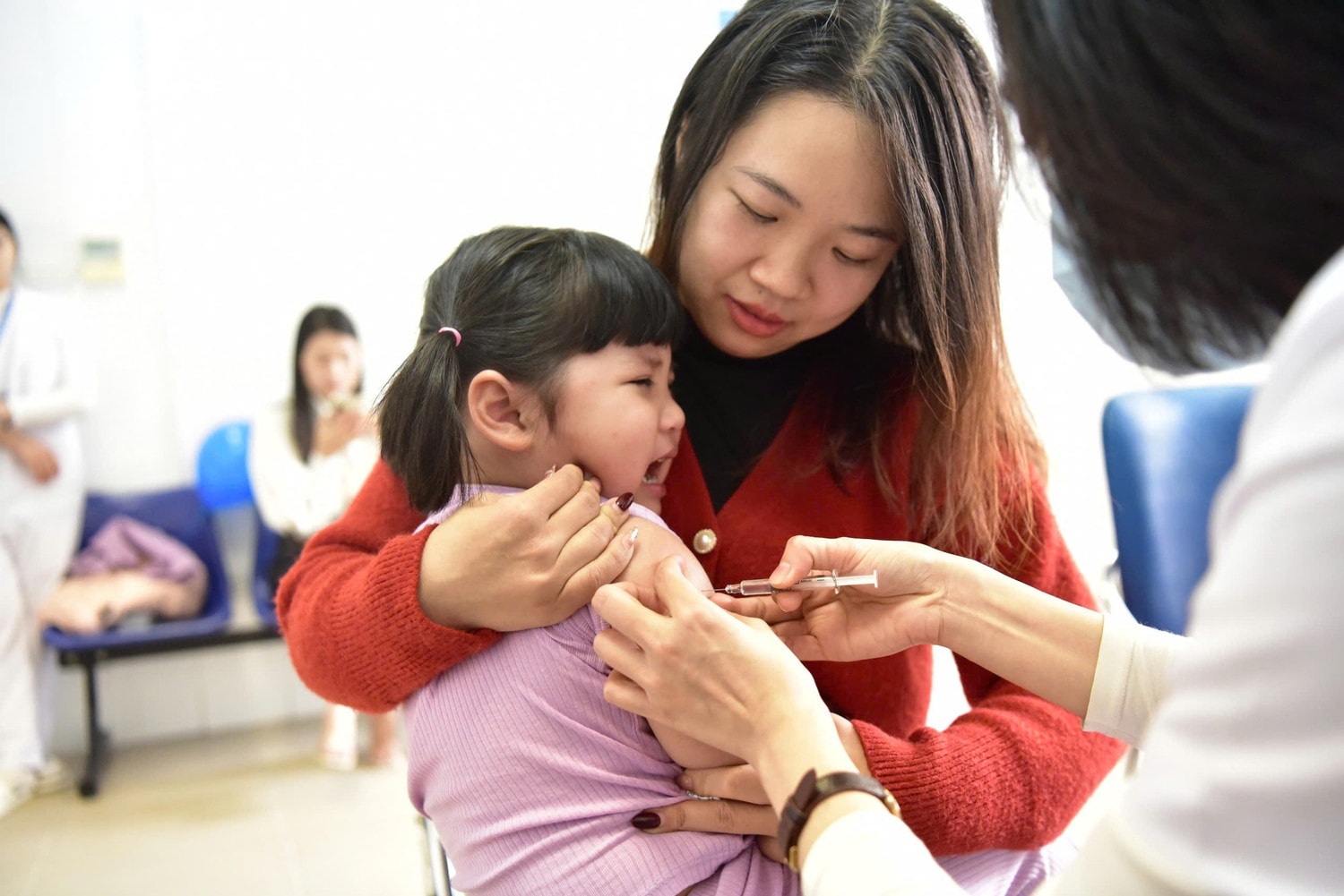 tiem-vaccine-soi-6982.jpg