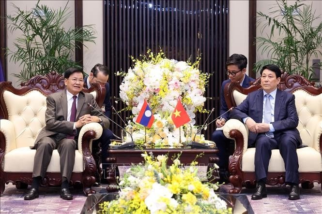 Chủ tịch nước Lương Cường tiếp Tổng Bí thư, Chủ tịch nước Lào Thongloun Sisoulith. Ảnh: Lâm Khánh/TTXVN