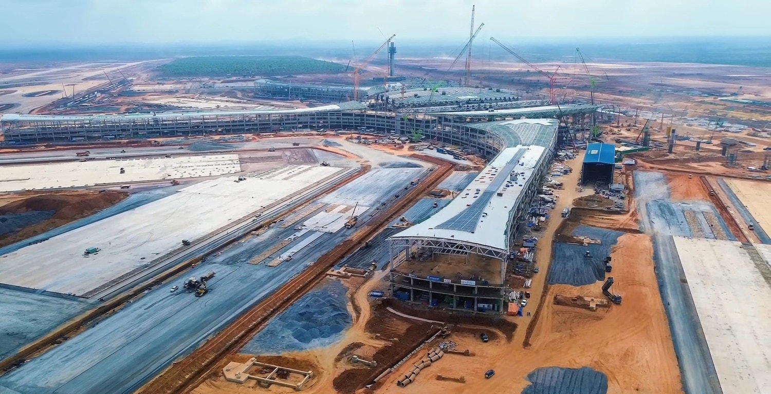 Thi công sân đỗ máy bay tại nhà ga T1 sân bay Long Thành. Nguồn: ITN