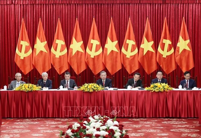 Tổng Bí thư Tô Lâm cùng các đồng chí Lãnh đạo Đảng chủ trì buổi tiếp. Ảnh: Thống Nhất/TTXVN