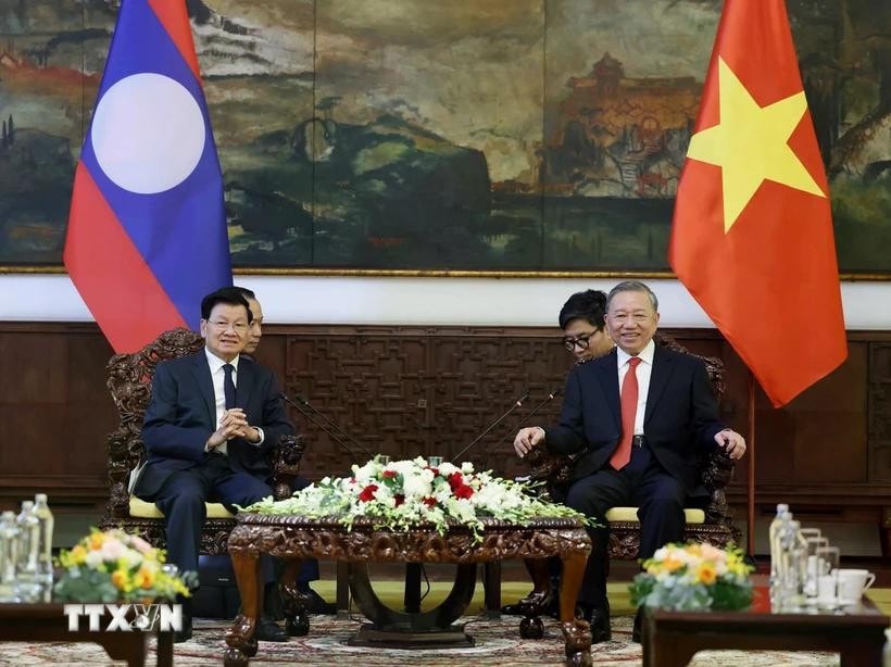 Tổng Bí thư Tô Lâm hội kiến Tổng Bí thư, Chủ tịch nước Lào Thongloun Sisoulith. Ảnh: Thống Nhất/TTXVN
